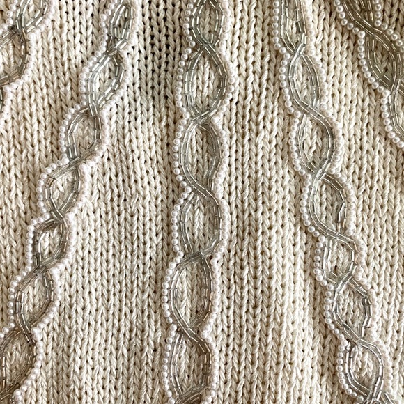 (Vintage) knit sweater with beading details - Picture 3 of 5